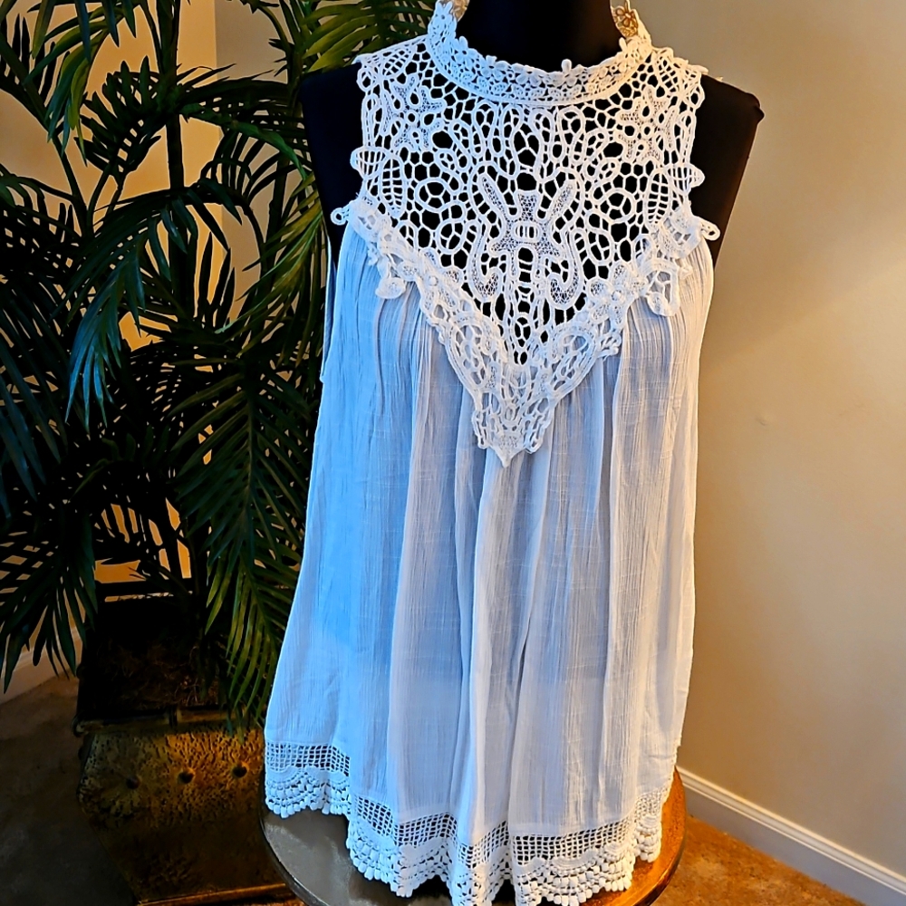 Entro white high neck halter top with lace detail